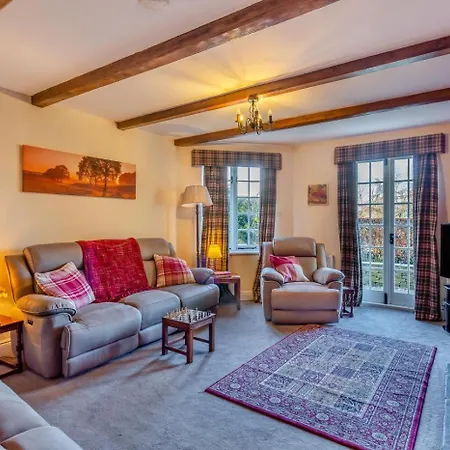 5 Bed In Oc-e30404 Holiday home *