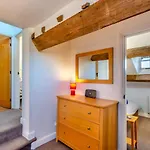 5 Bed In Oc-e30404 * Grassington