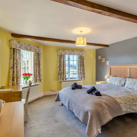 5 Bed In Oc-e30404 * Grassington